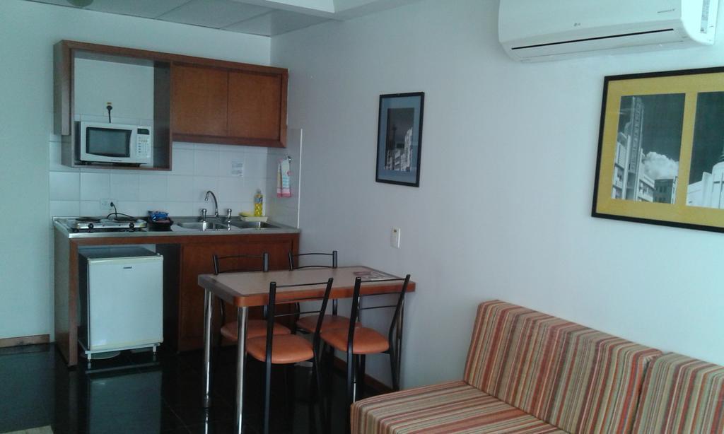Collins Trade Hotel بورتو أليغري المظهر الخارجي الصورة