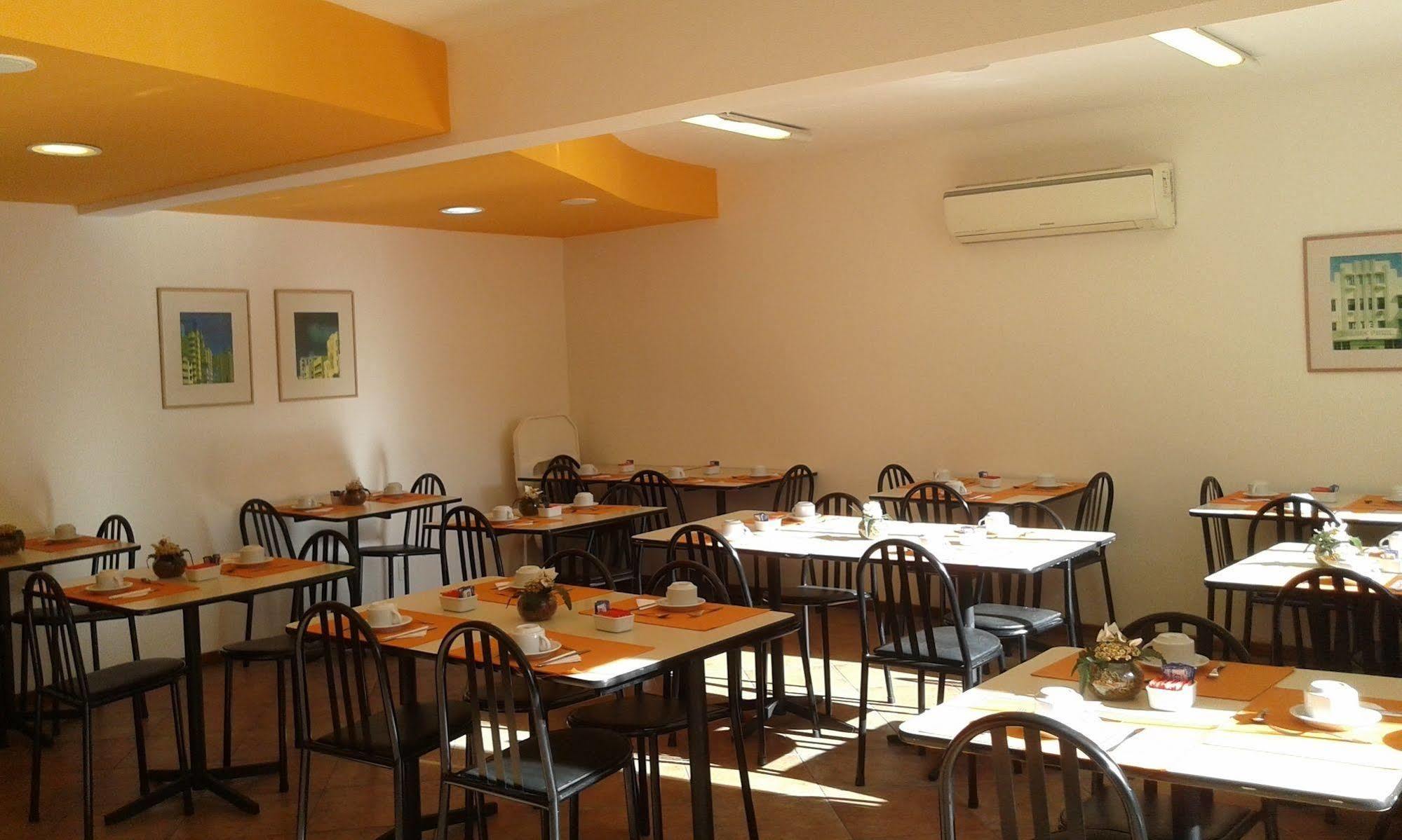 Collins Trade Hotel بورتو أليغري المظهر الخارجي الصورة