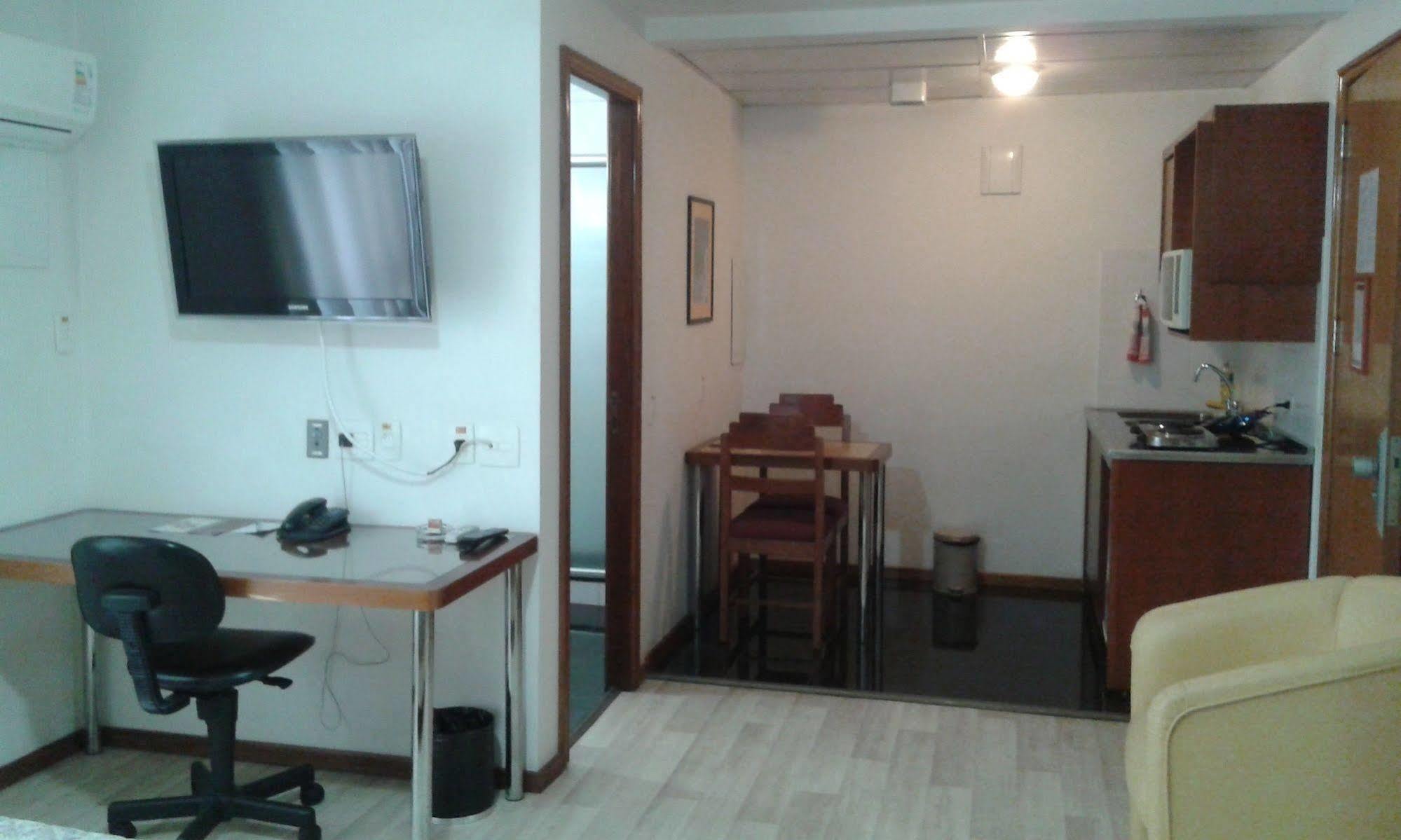 Collins Trade Hotel بورتو أليغري المظهر الخارجي الصورة